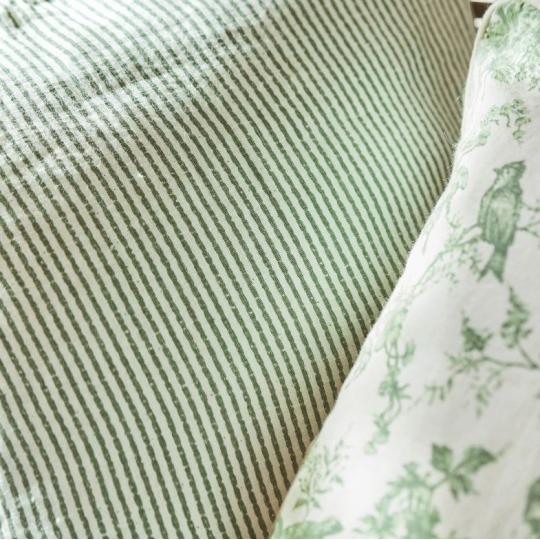 zold vekony csikos madaras pamut parna kanape fotel haloszoba agy country ruszztikus provanszi textil.jpg